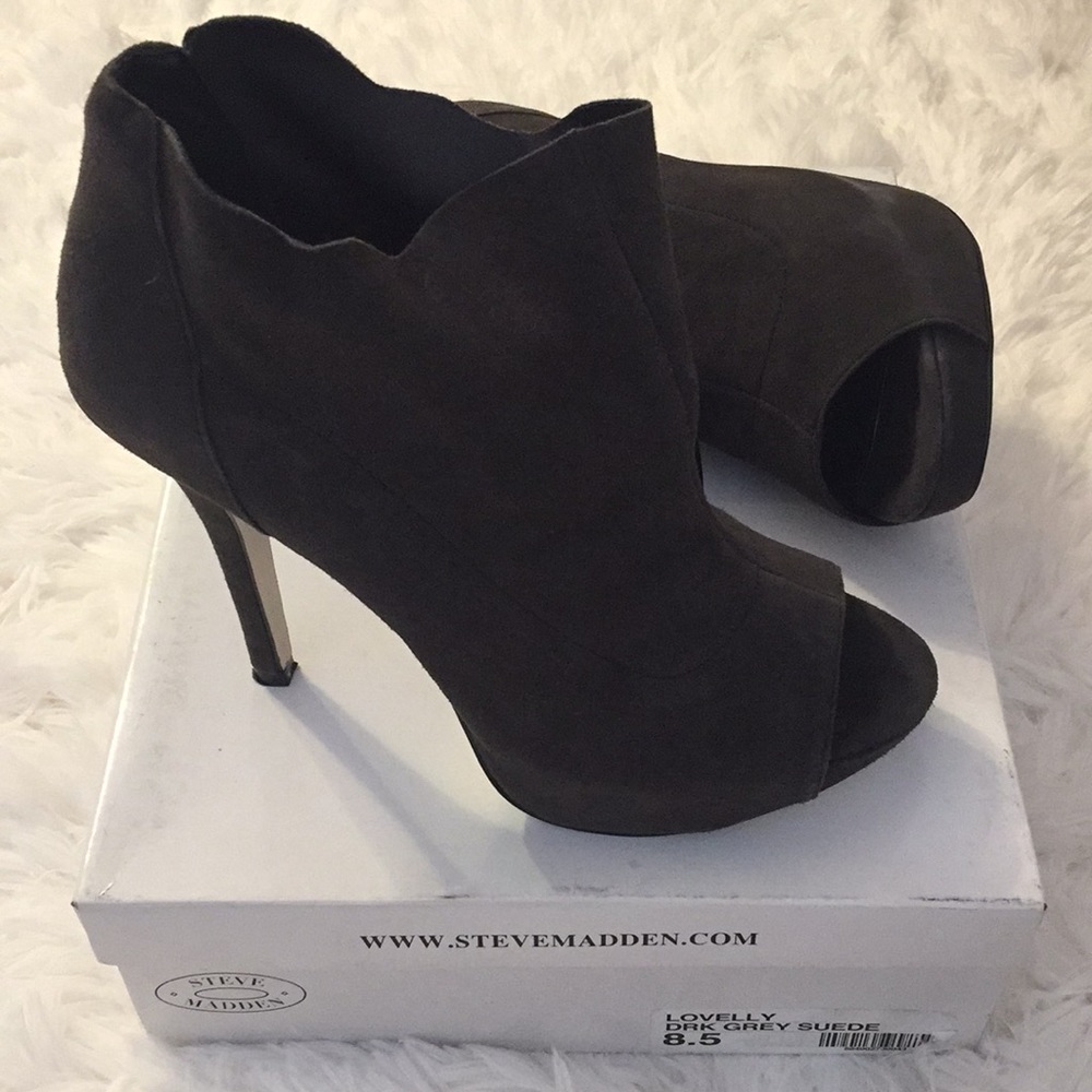 Steve Madden Lovelly Grey Heeled Booties